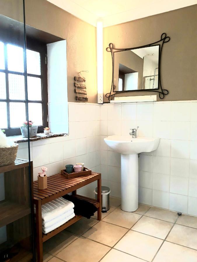 Gite Du Manoir Des Haies Vila Les Champs-Geraux Exterior foto